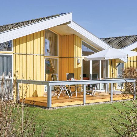 2 Bedroom Nice Home In Rechlin Exteriör bild